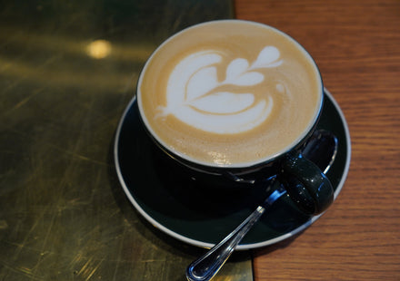 Caffè breve: zo maak je deze romige latte met room