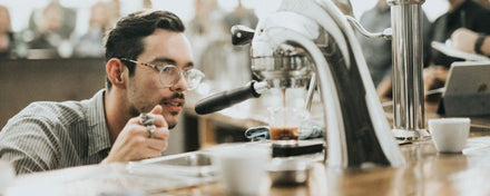 Espresso zetten met een halfautomatische espressomachine