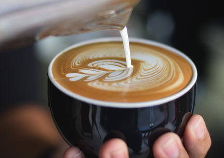 Wat is het verschil tussen flat white en cappuccino?