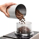 De'Longhi Rivelia Sand Beige koffiemachine - bonenreservoir